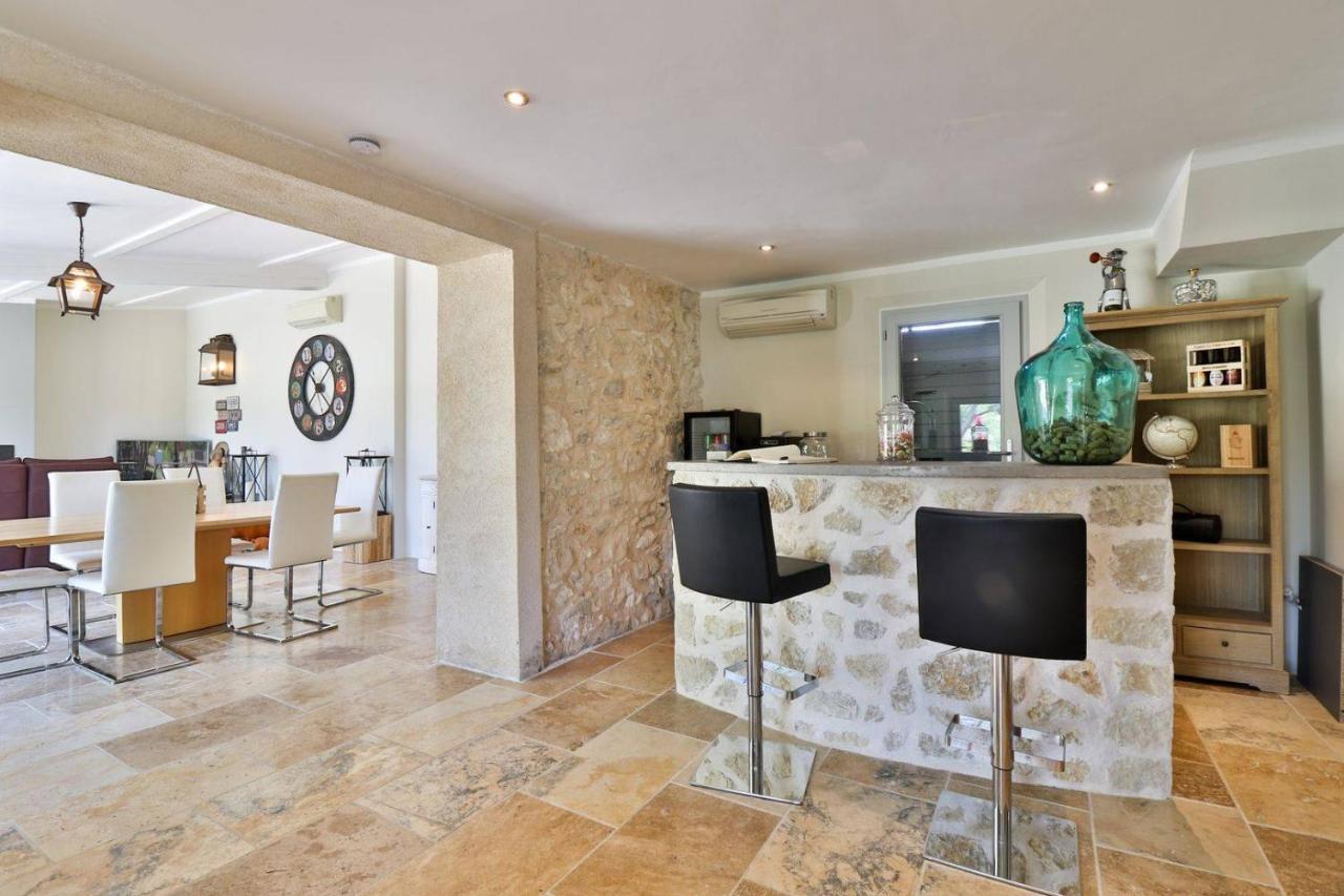 Bed and Breakfast Le Mas De La Calade Aix-en-Provence Exterior foto