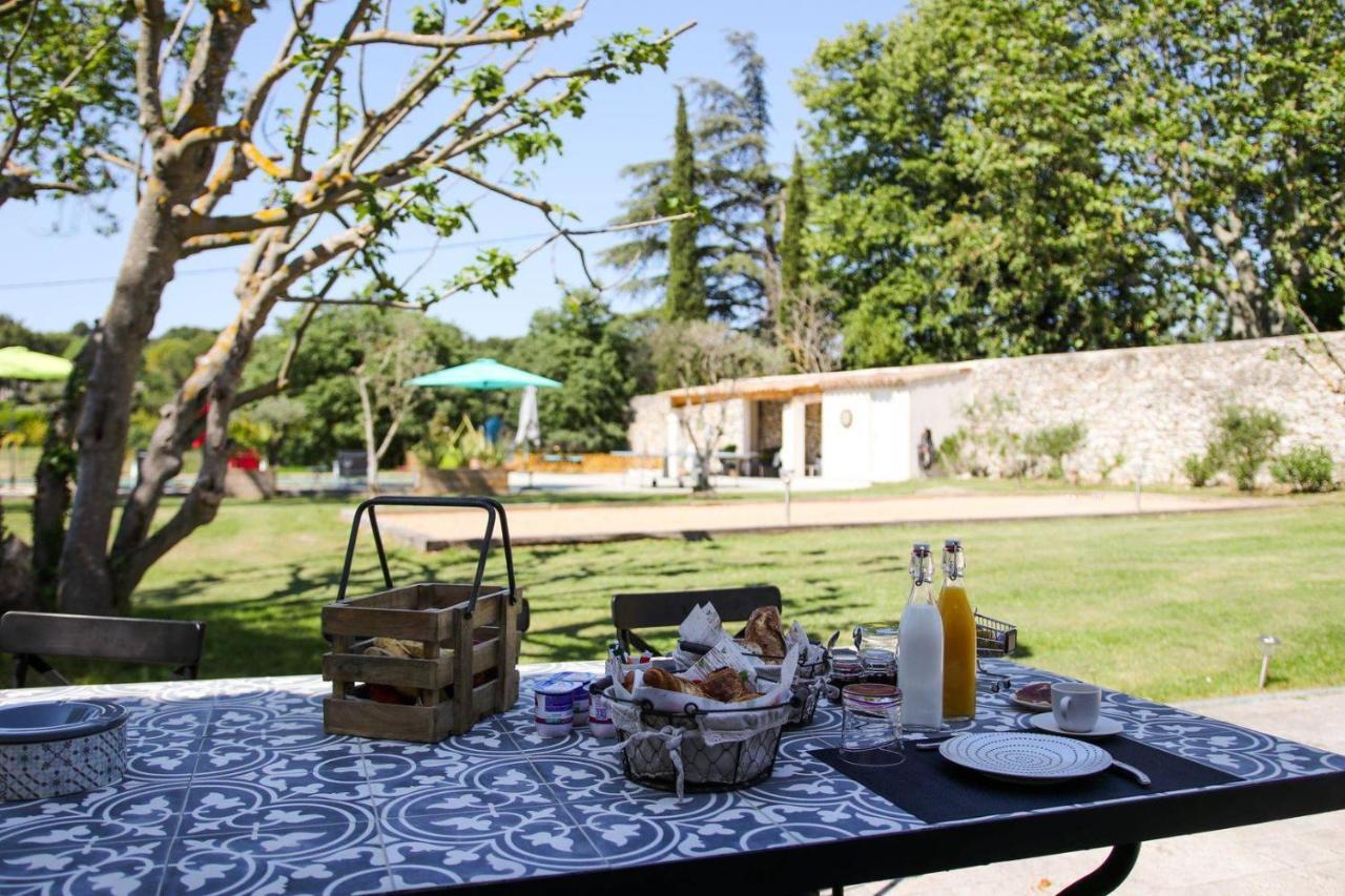 Bed and Breakfast Le Mas De La Calade Aix-en-Provence Exterior foto