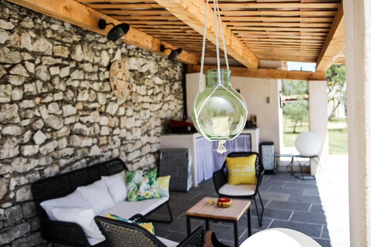 Bed and Breakfast Le Mas De La Calade Aix-en-Provence Exterior foto