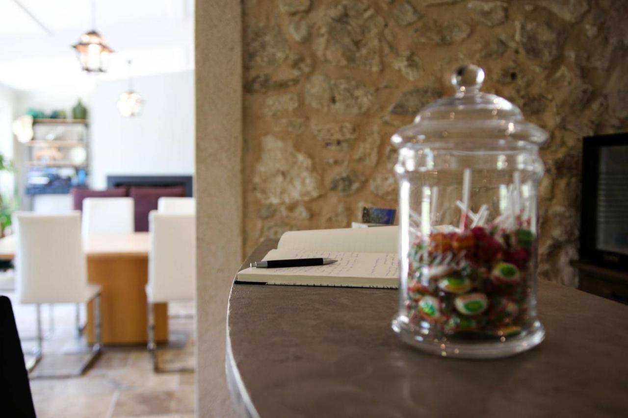 Bed and Breakfast Le Mas De La Calade Aix-en-Provence Exterior foto