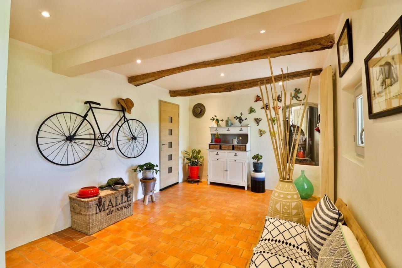 Bed and Breakfast Le Mas De La Calade Aix-en-Provence Exterior foto